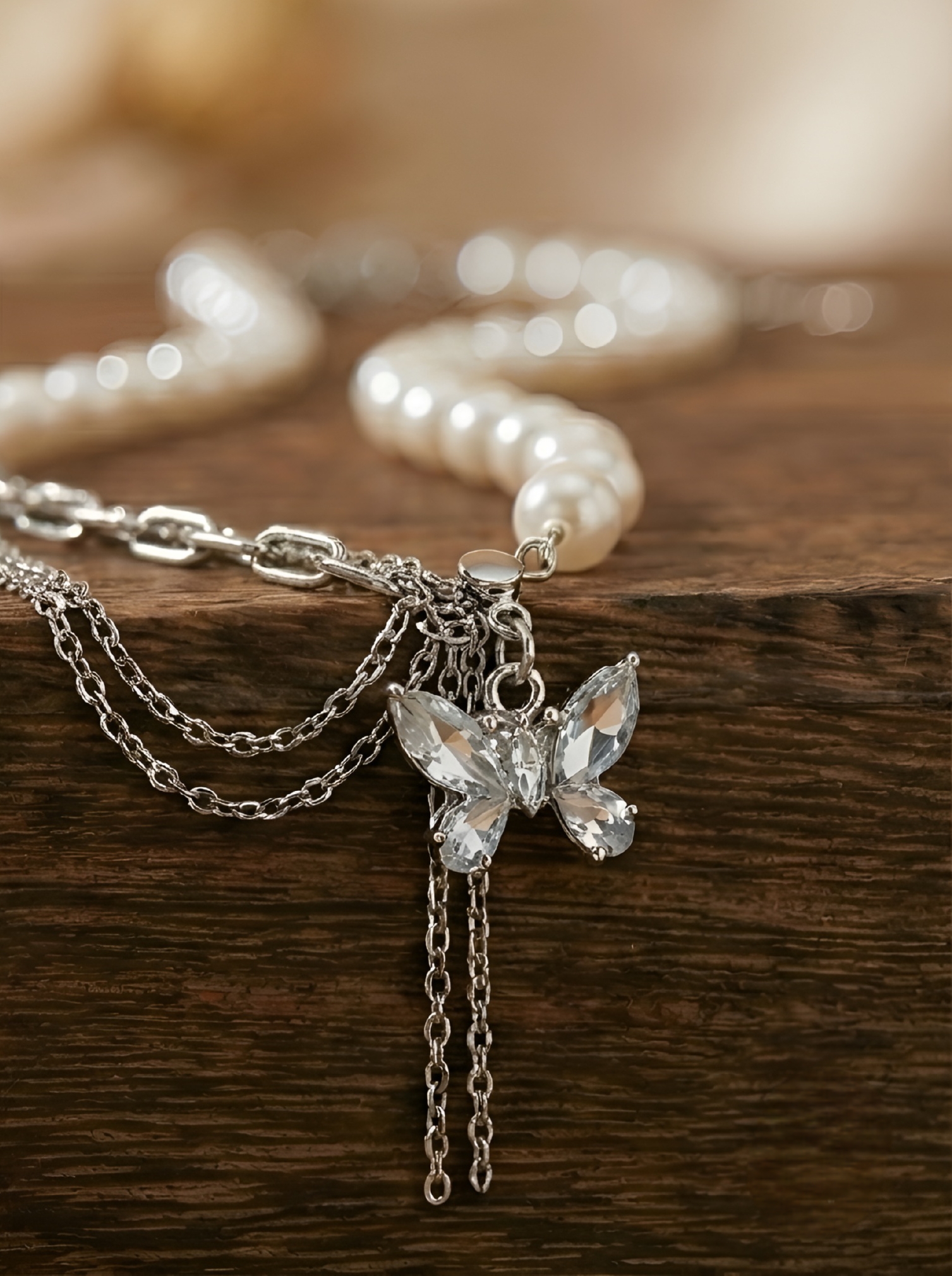 Picsart_25-12-10_01-34-13-155 Regal Pearl Choker