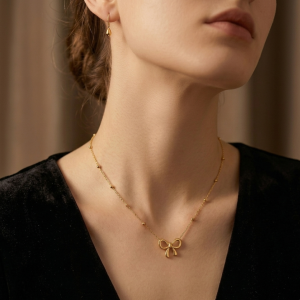 Gilded Ribbon Necklace